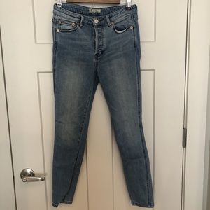 Mid rise skinny jeans